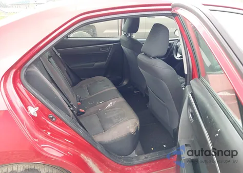 2018 Toyota Corolla Le z USA, uszkodzony, nr VIN 5YFBURHE2JP749097